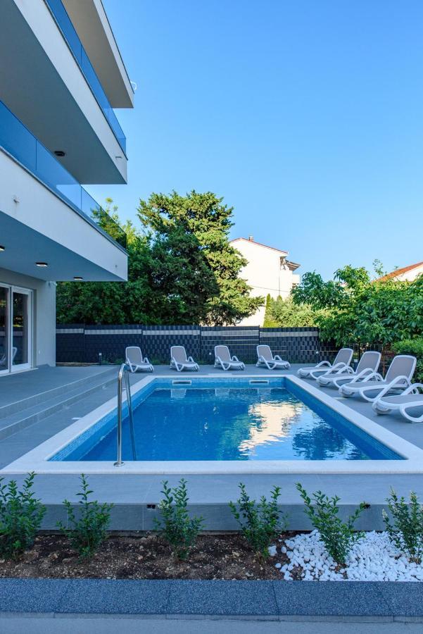 Seka Apartments With A Pool Kastela Ngoại thất bức ảnh